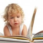 Baby-reading-book-on-the-bed5