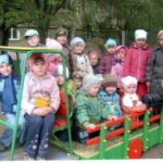 Зайцы на прогулке