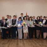 За высокие достижения в научно-учебной деятельности